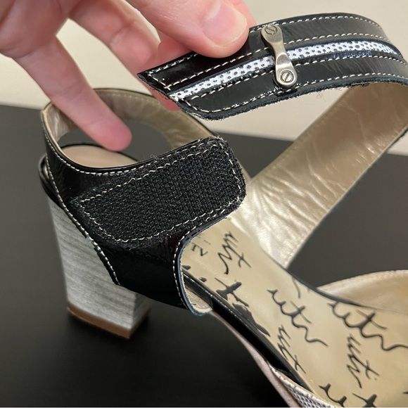 Tour En Ville Heeled Mary Jane Style Shoes - Picture 7 of 13